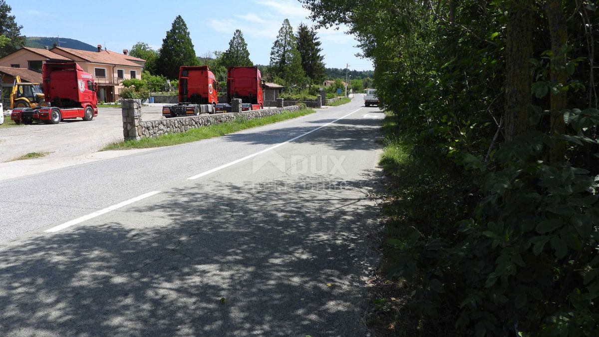 MATULJI, JURDANI, RUPA - terreno edificabile di 9000m2 con EDIFICAZIONE. PERMESSO per un edificio residenziale e commerciale