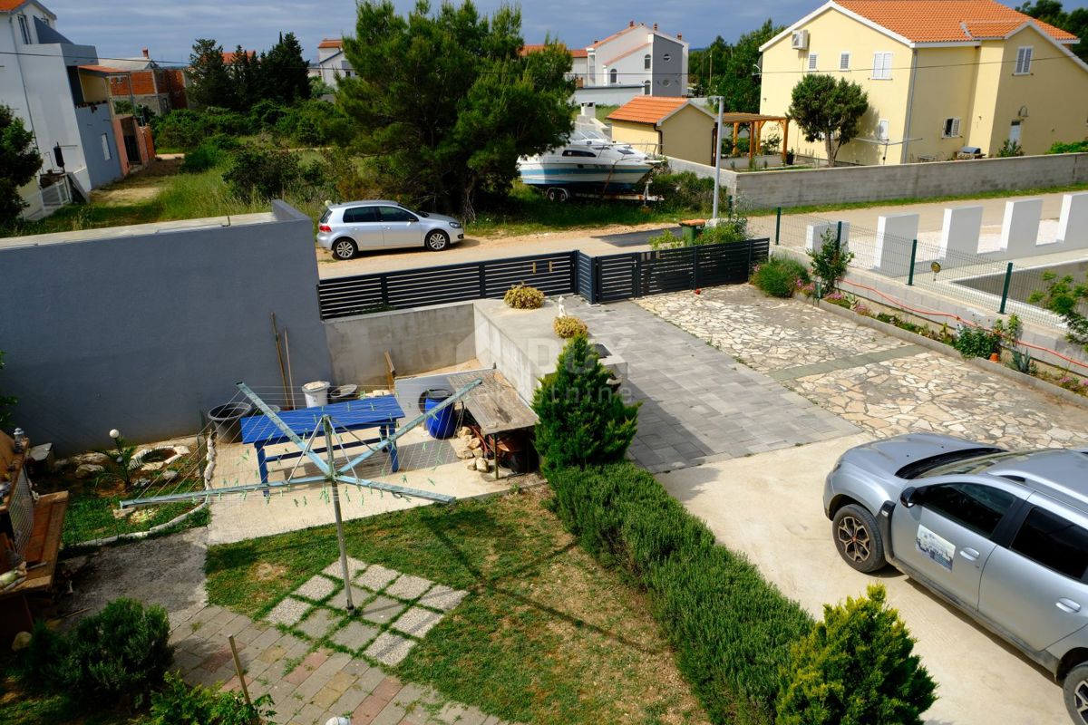 ZADAR, VRSI - Bella casa familiare in vendita a Vrsi