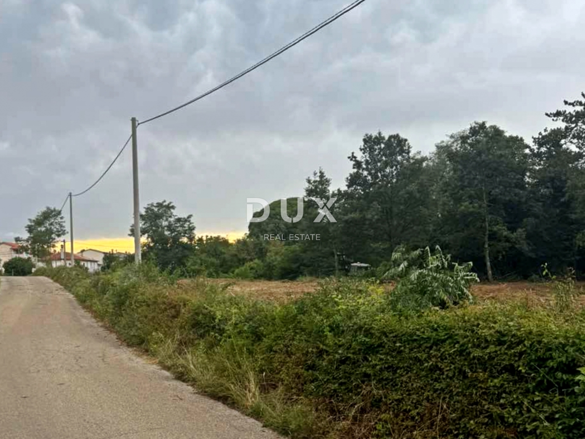 ISTRIA, LABIN - Ampio terreno ai margini dell'area edificabile