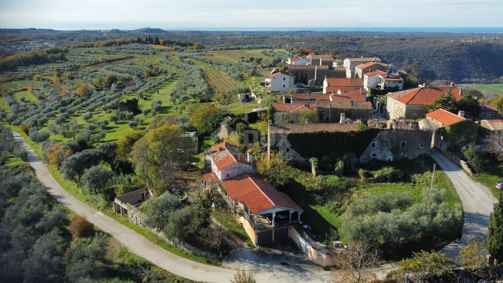 ISTRIA, MOMJAN - Una tenuta unica in una splendida posizione con vista
