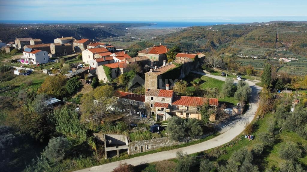 ISTRIA, MOMJAN - Una tenuta unica in una splendida posizione con vista