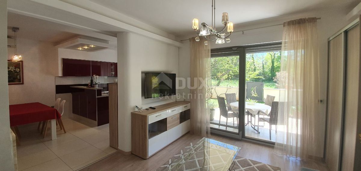 ISTRIA, PARENZO - Casa bifamiliare in una posizione privilegiata