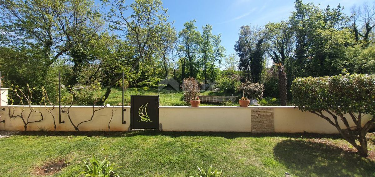 ISTRIA, PARENZO - Casa bifamiliare in una posizione privilegiata