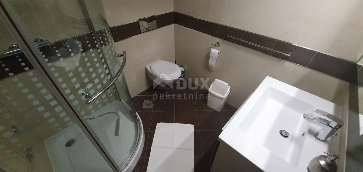 ISTRIA, PARENZO - Casa bifamiliare in una posizione privilegiata