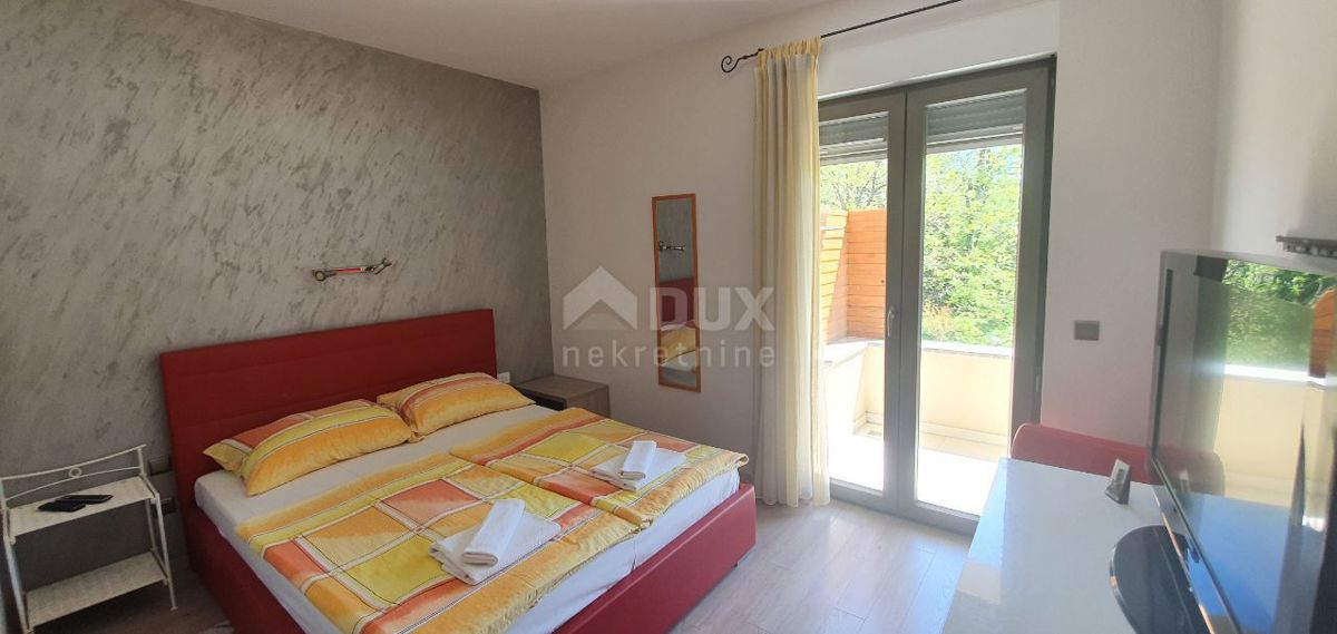 ISTRIA, PARENZO - Casa bifamiliare in una posizione privilegiata