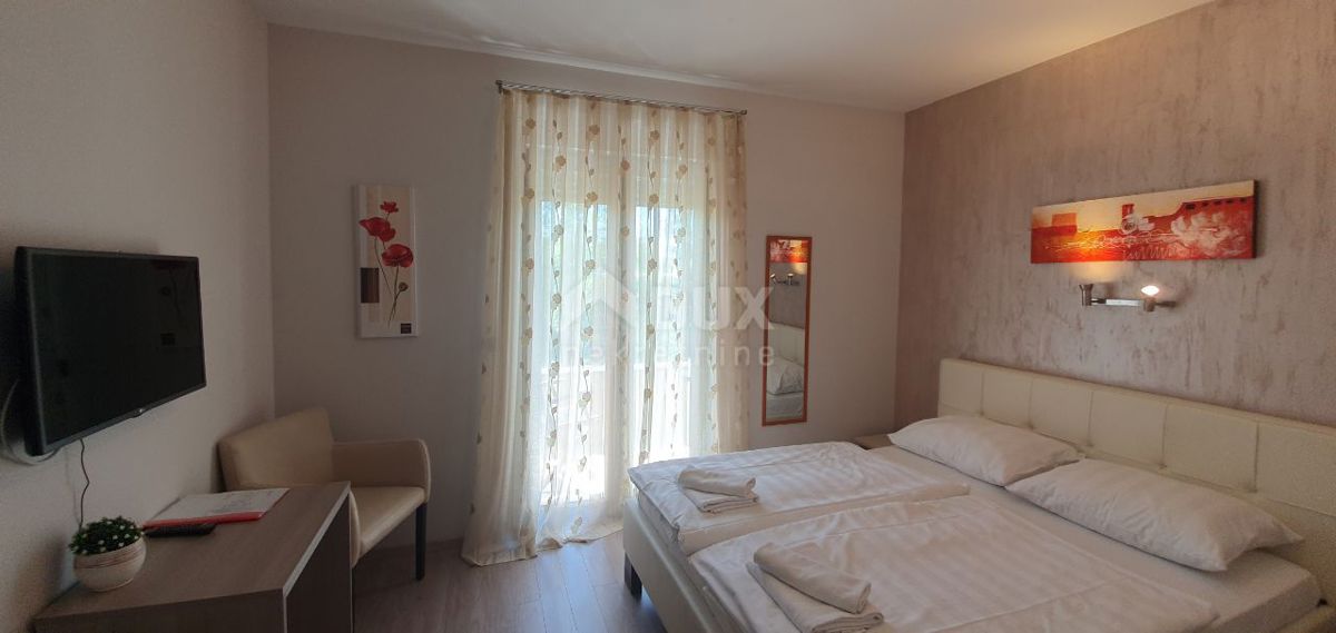 ISTRIA, PARENZO - Casa bifamiliare in una posizione privilegiata