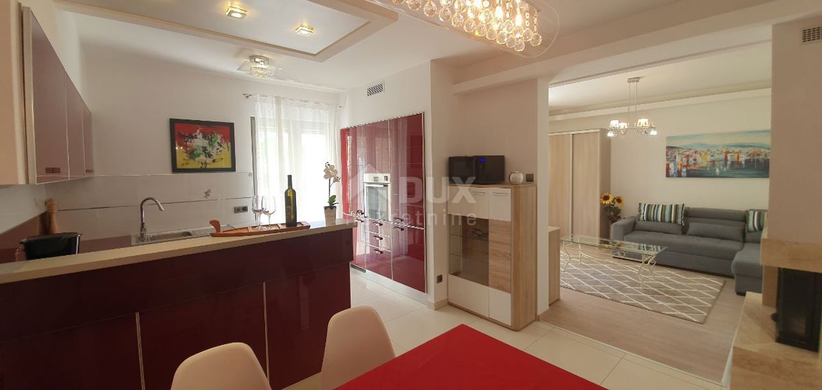 ISTRIA, PARENZO - Casa bifamiliare in una posizione privilegiata