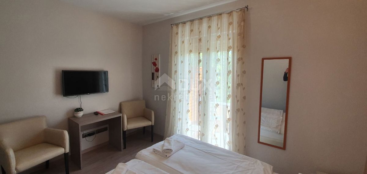 ISTRIA, PARENZO - Casa bifamiliare in una posizione privilegiata