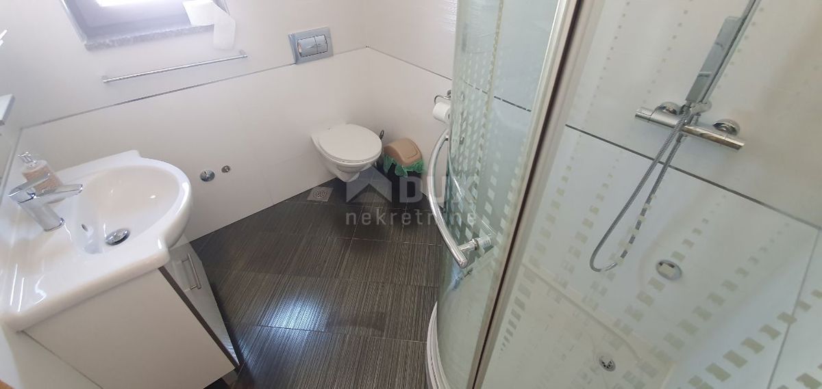 ISTRIA, PARENZO - Casa bifamiliare in una posizione privilegiata