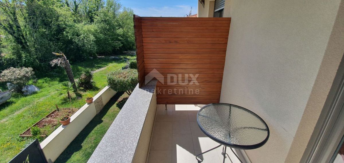 ISTRIA, PARENZO - Casa bifamiliare in una posizione privilegiata