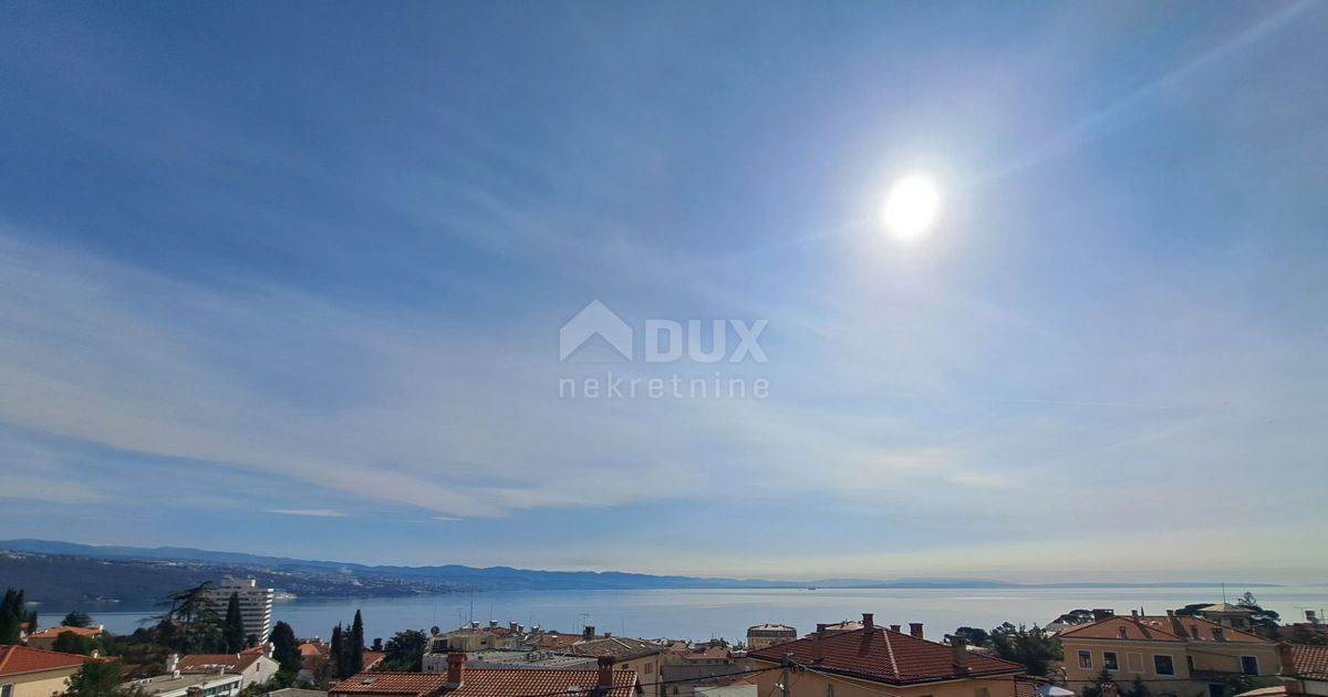 ABBAZIA, CENTRO - OCCASIONE! Piano della casa con vista, giardino e 2 posti auto