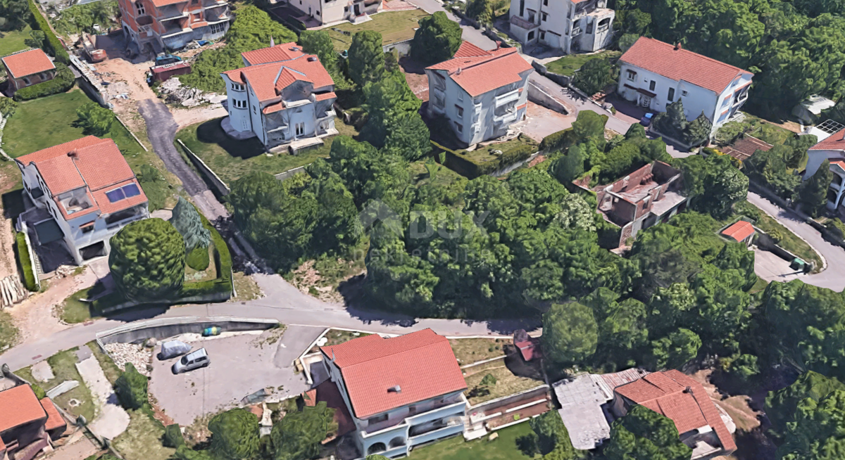 VIŠKOVO, SARŠONI - terreno edificabile 845m2 per una casa unifamiliare/edificio residenziale-appartamenti 