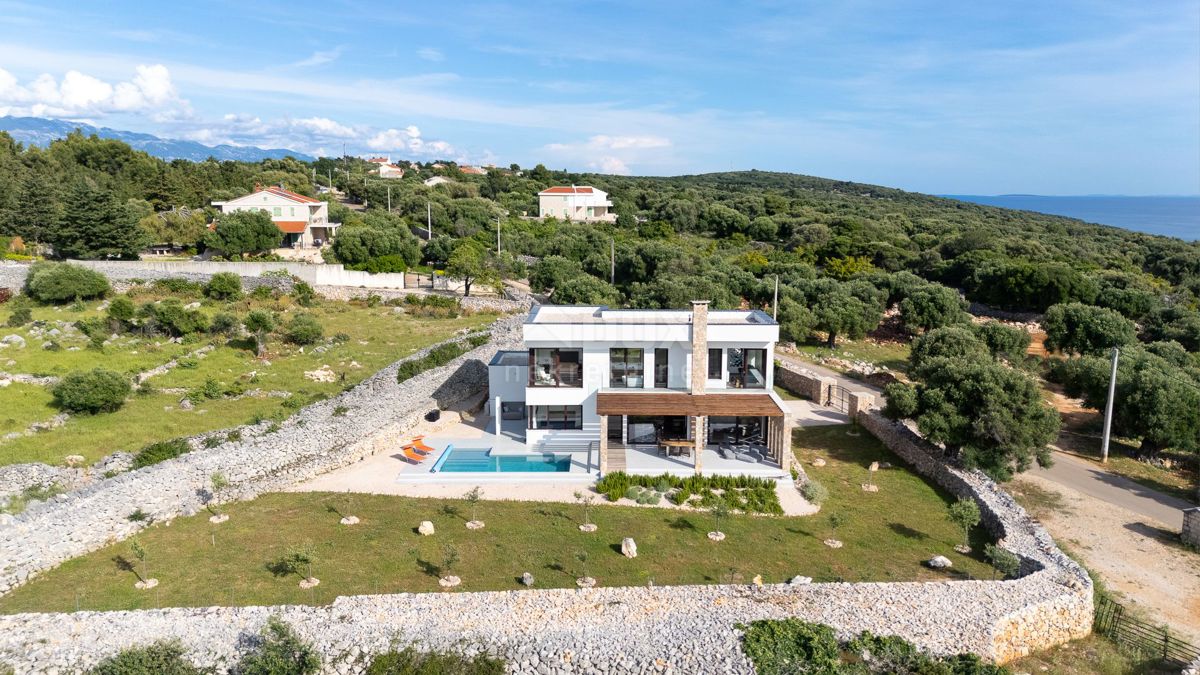 ISOLA DI PAG, LUN - una villa unica con piscina in una posizione meravigliosa