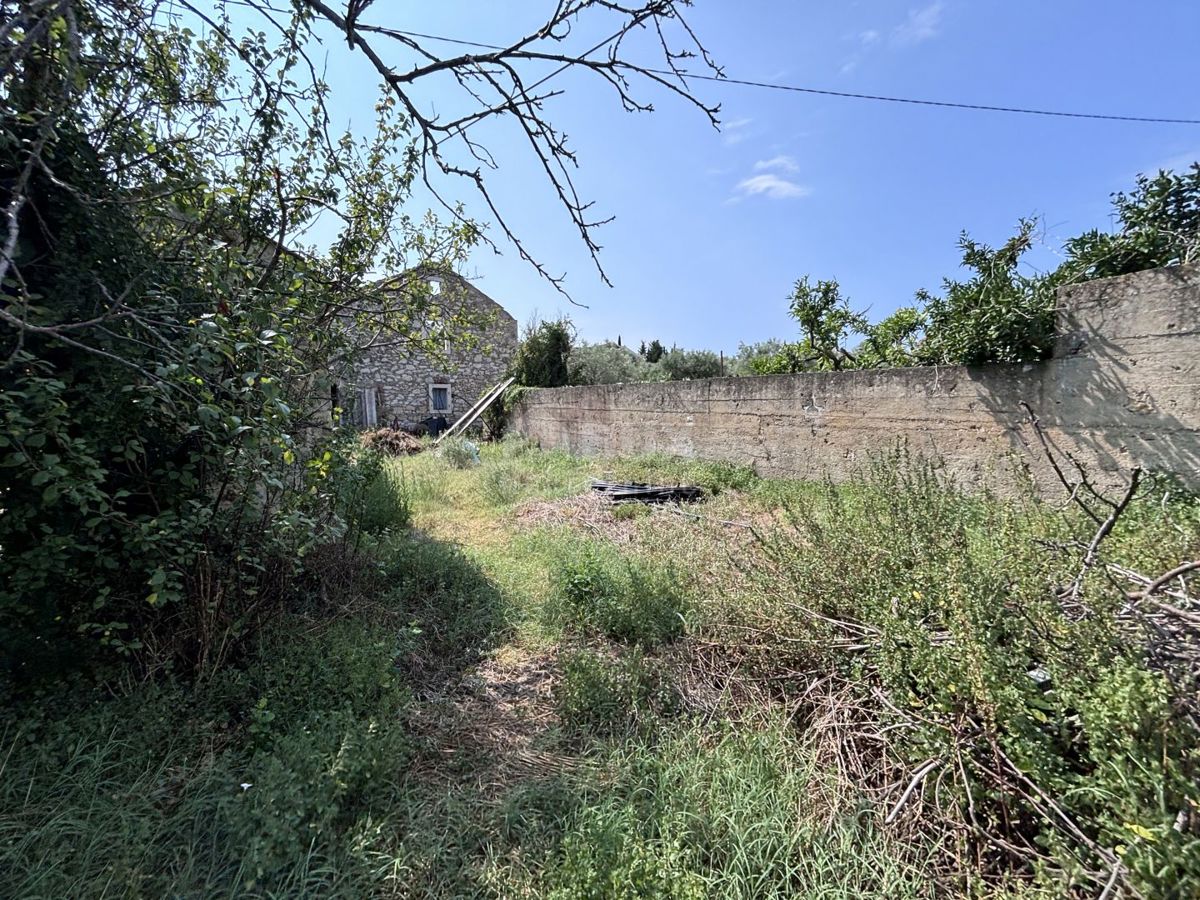 UGLJAN, POLJANA - Casa in pietra da adattare vicino al mare