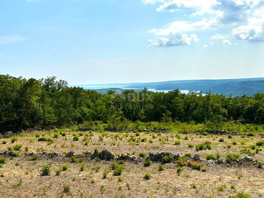 ALBONO, ST. LOVREČ, VLAKOVO - terreno edificabile 8600m2 per hotel / boutique hotel / casa familiare / villa / appartamenti / casa in affitto con piscina / casa vacanze con piscina