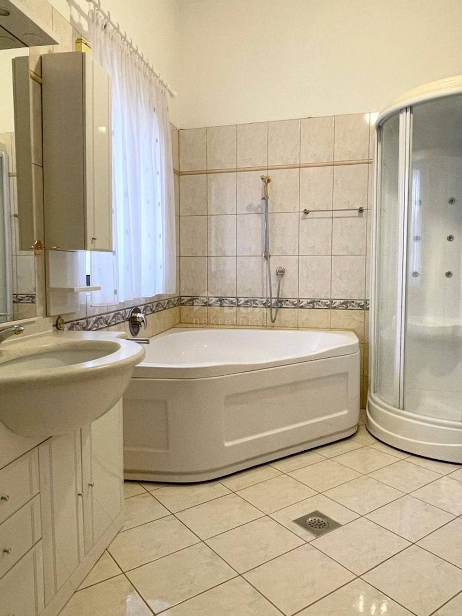 Casa Crikvenica, 498m2