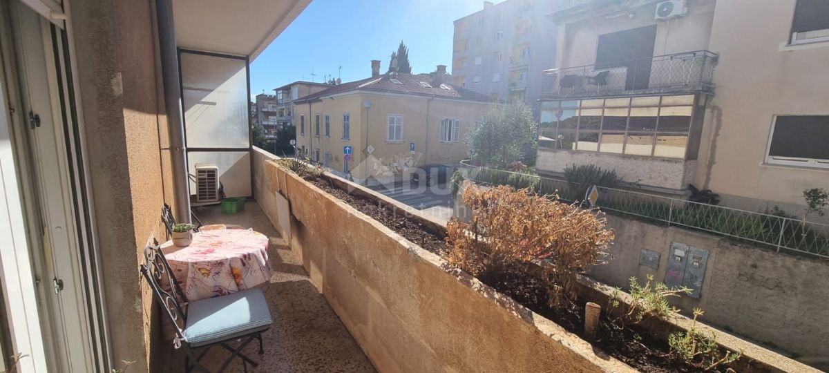 Appartamento Centar, Pula, 82m2