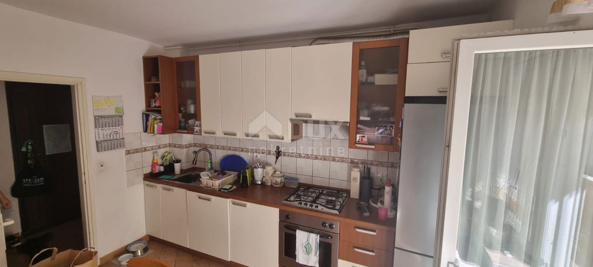 Appartamento Centar, Pula, 82m2