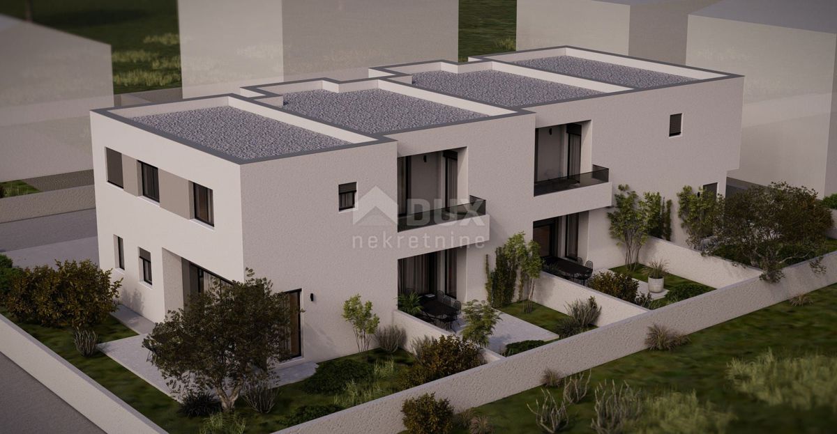 ŠIBENIK, VODICE - moderna casa a schiera 99,43 m2 + giardino + 2 posti auto - S3