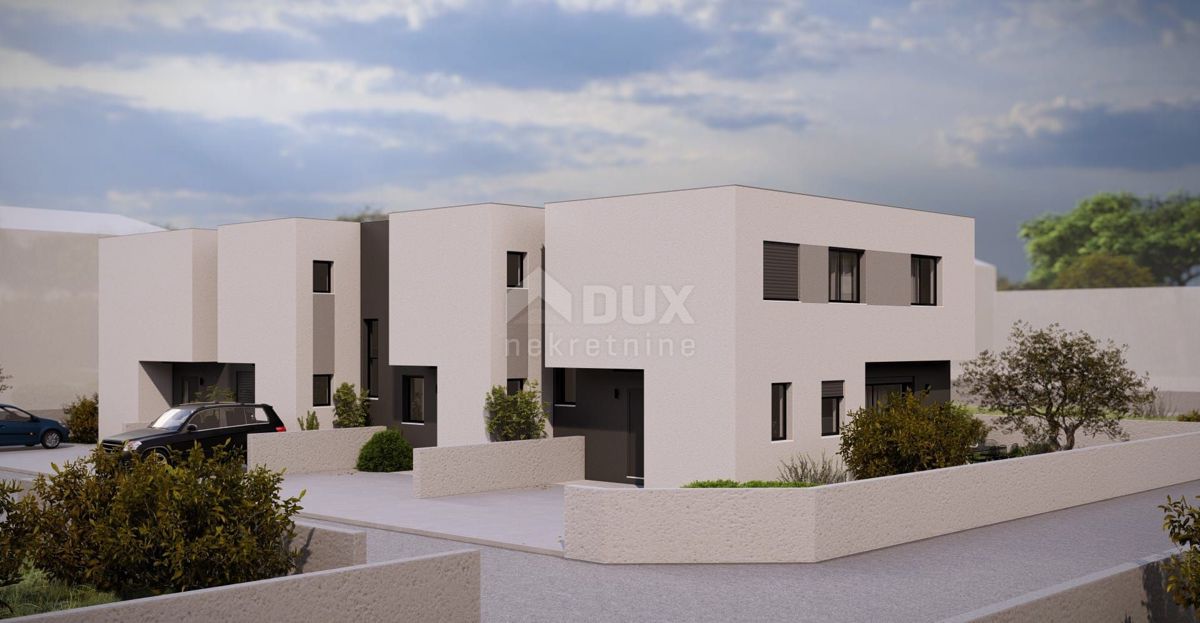 ŠIBENIK, VODICE - moderna casa a schiera 99,43 m2 + giardino + 2 posti auto - S3