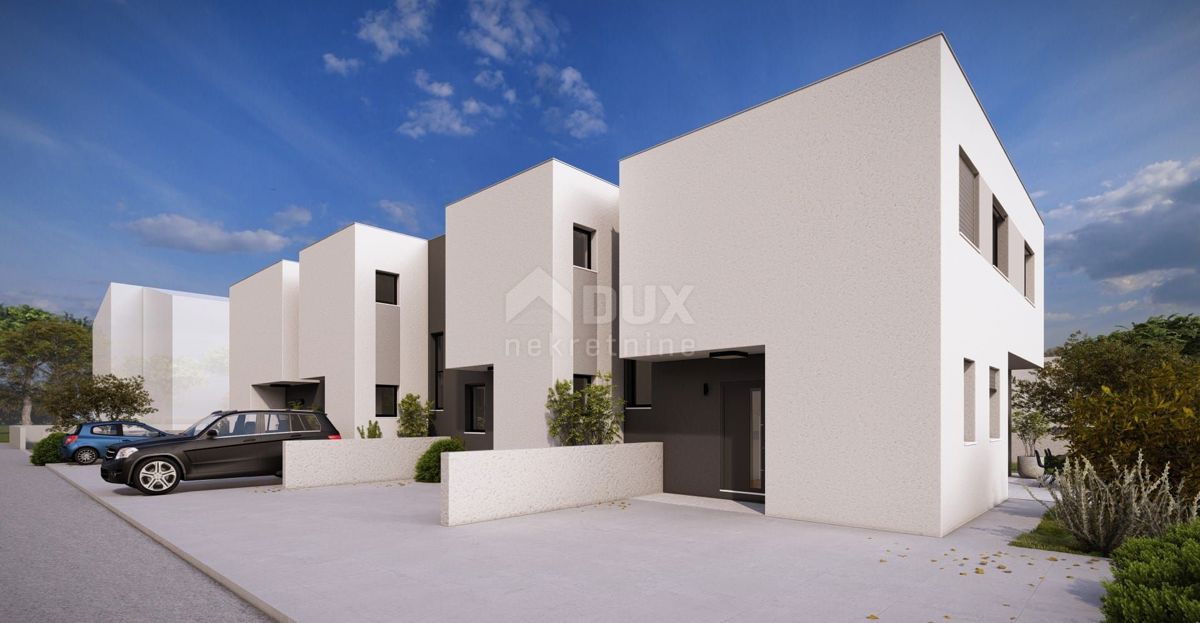 ŠIBENIK, VODICE - moderna casa a schiera 99,43 m2 + giardino + 2 posti auto - S3