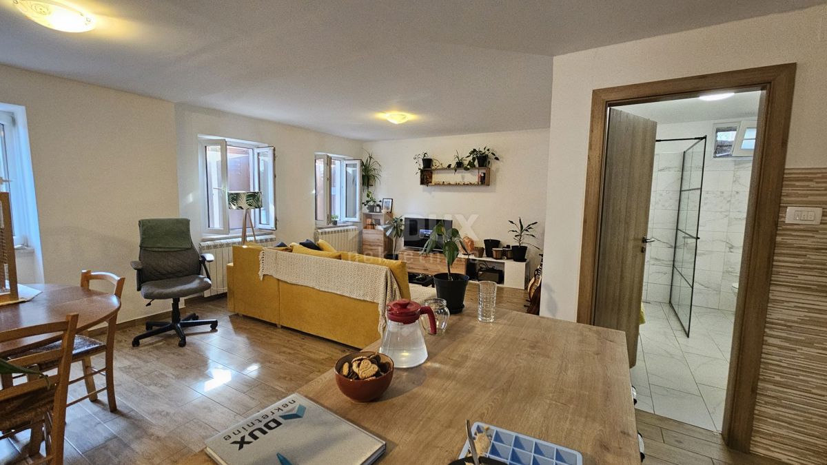 GROBNIK, CAVLE - casa nel centro della città con un grande potenziale