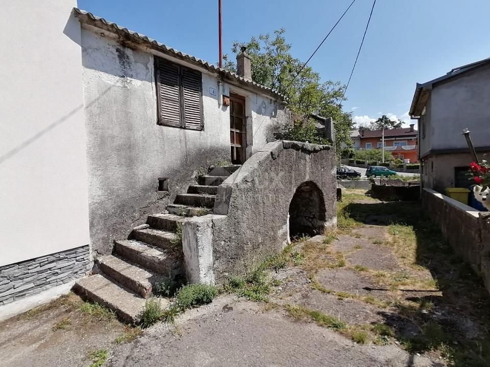 PODKILAVAC, JELENJE - due pezzi d'antiquariato da adattare