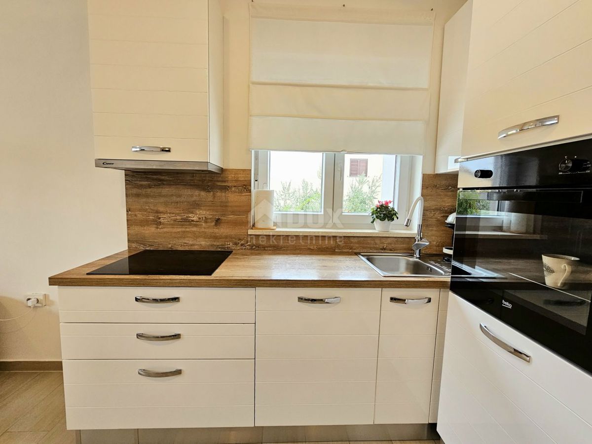 ISTRIA, NOVA VERUDA - 2BR+DB moderno appartamento con cortile privato e parcheggio