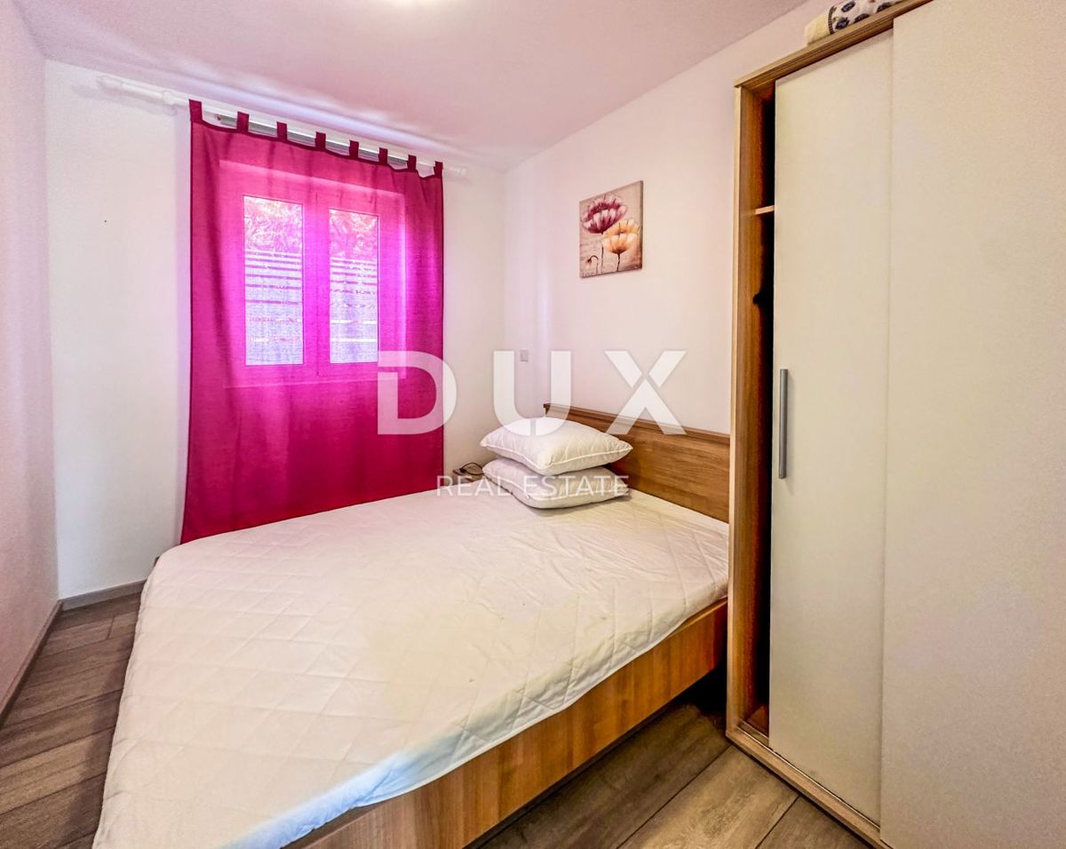 MALI LOŠINJ - Casa con tre appartamenti in una zona tranquilla dell'isola