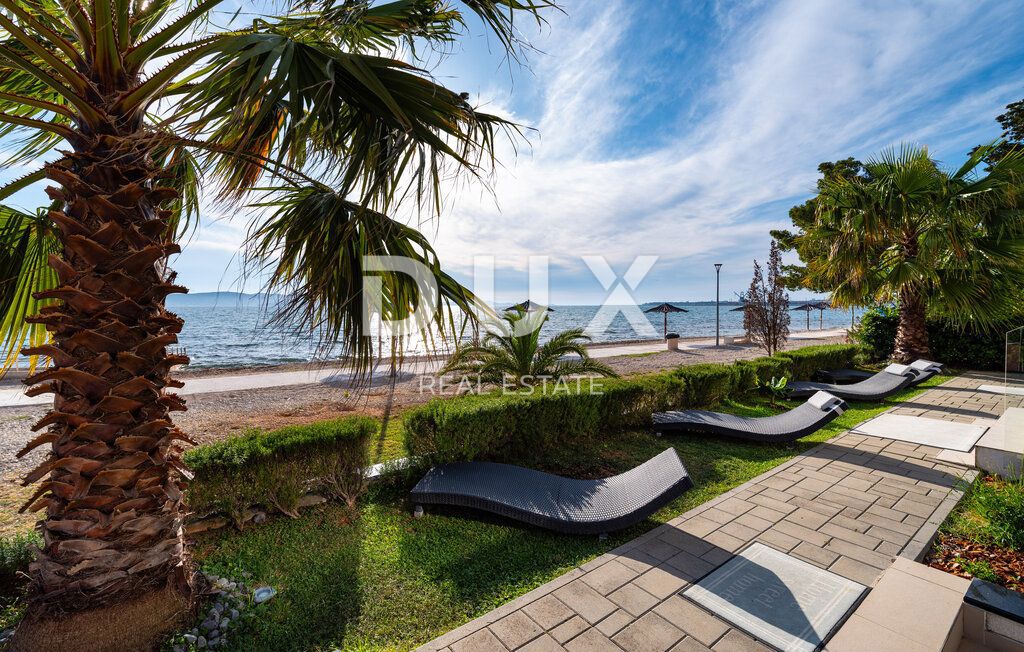 ZADAR, BIBINJE - bellissimo appartamento in prima fila al mare