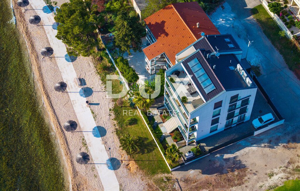 ZADAR, BIBINJE - bellissimo appartamento in prima fila al mare