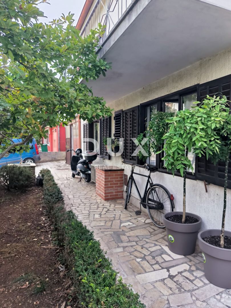 ISTRIA, PULA - Una casa con due appartamenti e giardino vicino al centro! Possibilità di credito!