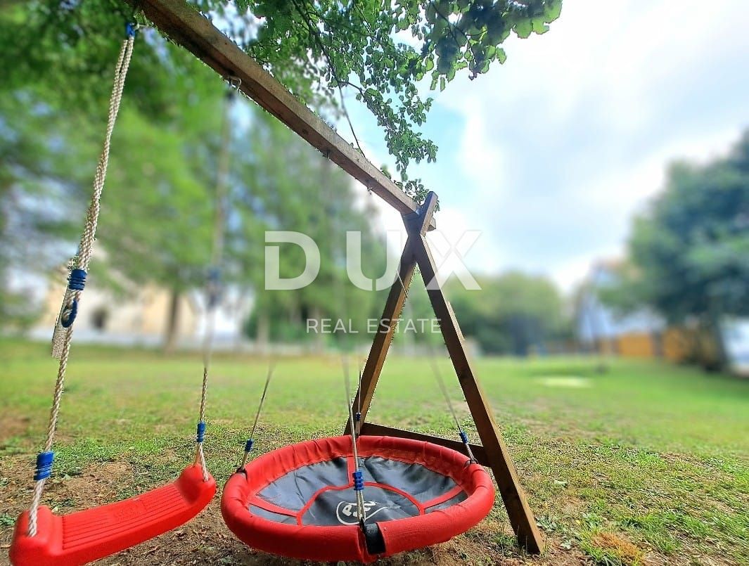 LIKA, PLITVIČKA JEZERA - Casa ristrutturata con piscina immersa nella natura