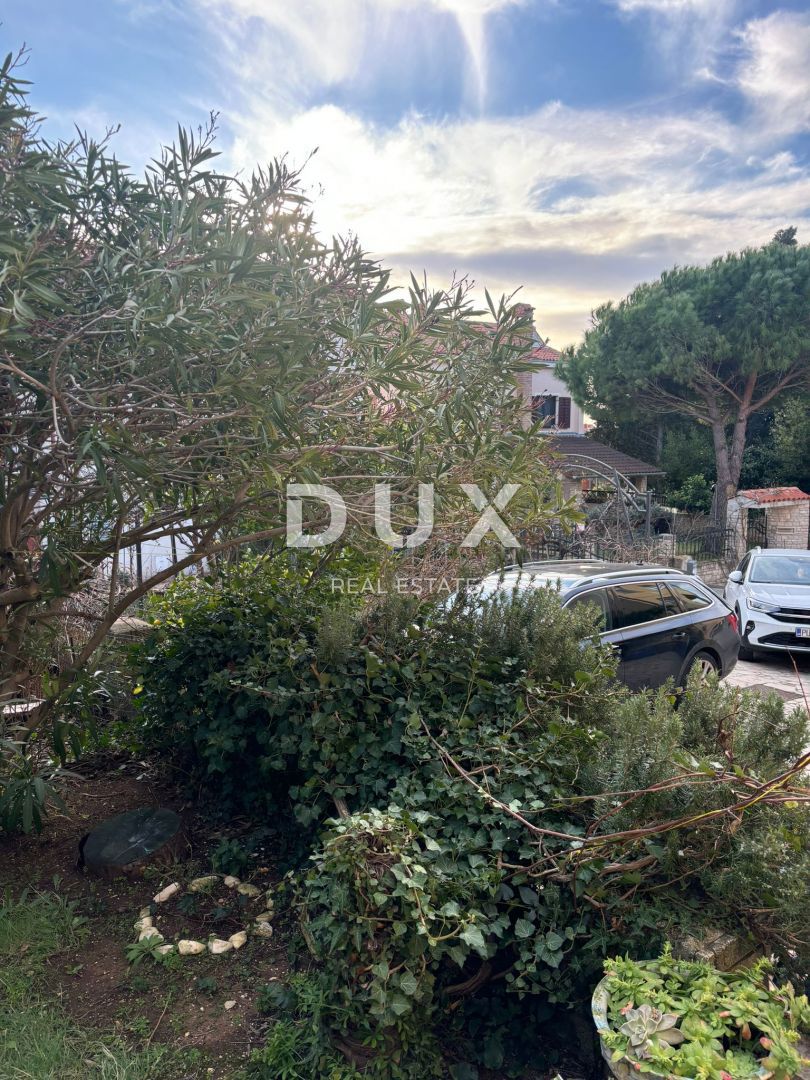 ISTRIA, PREMANTURA Casa con 3 appartamenti e garage vicino al mare!