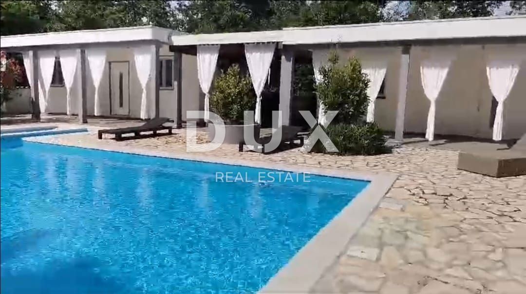 ISTRIA, LABIN - Casa familiare + due appartamenti con piscina!