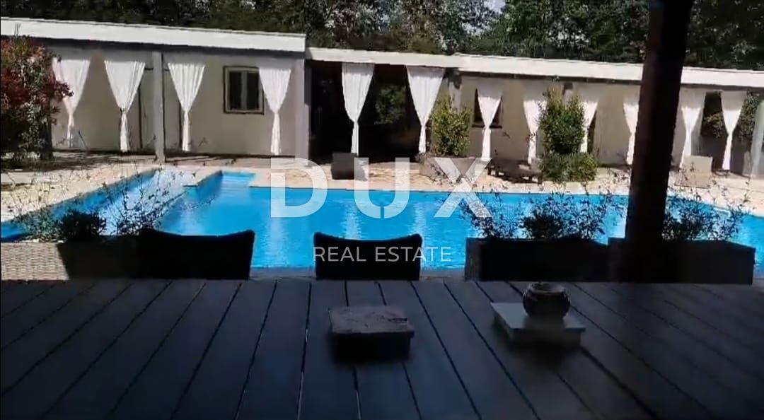 ISTRIA, LABIN - Casa familiare + due appartamenti con piscina!