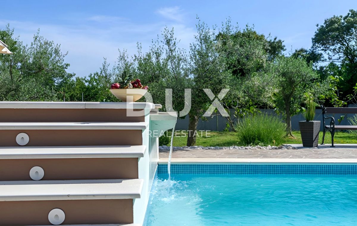 ISTRIA, POLA - Casa con piscina e ampio giardino