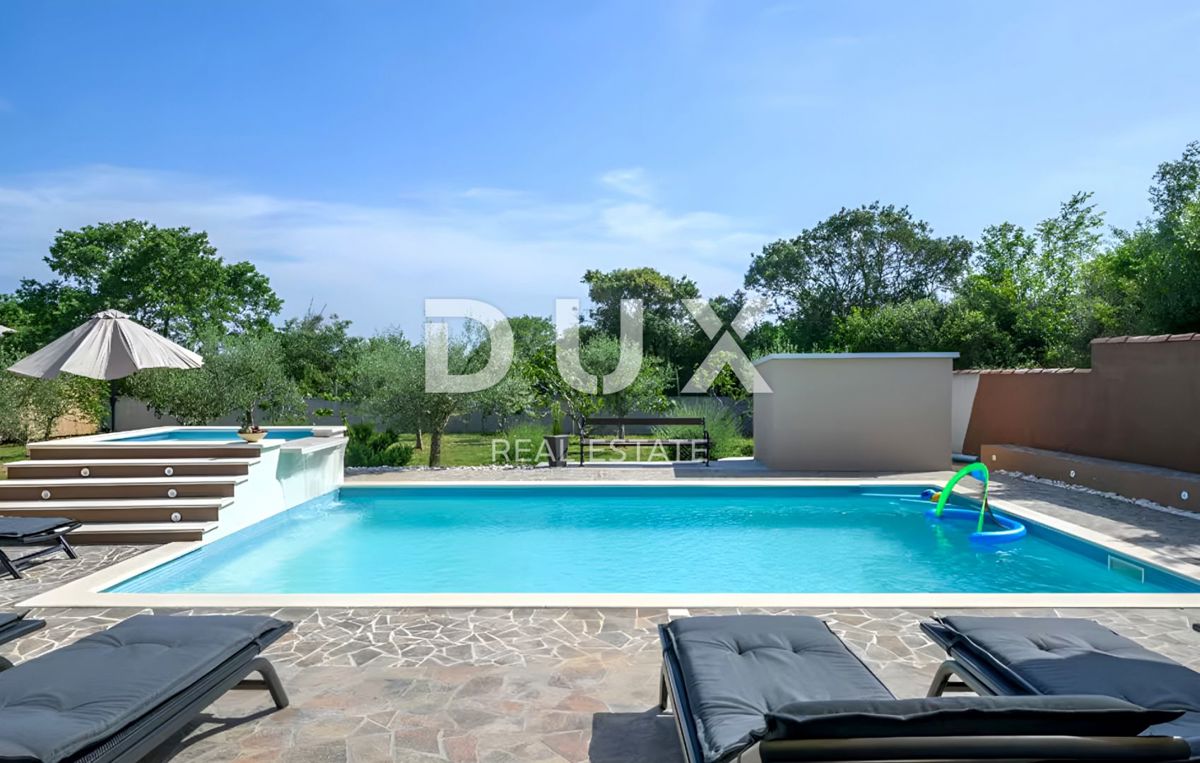 ISTRIA, POLA - Casa con piscina e ampio giardino