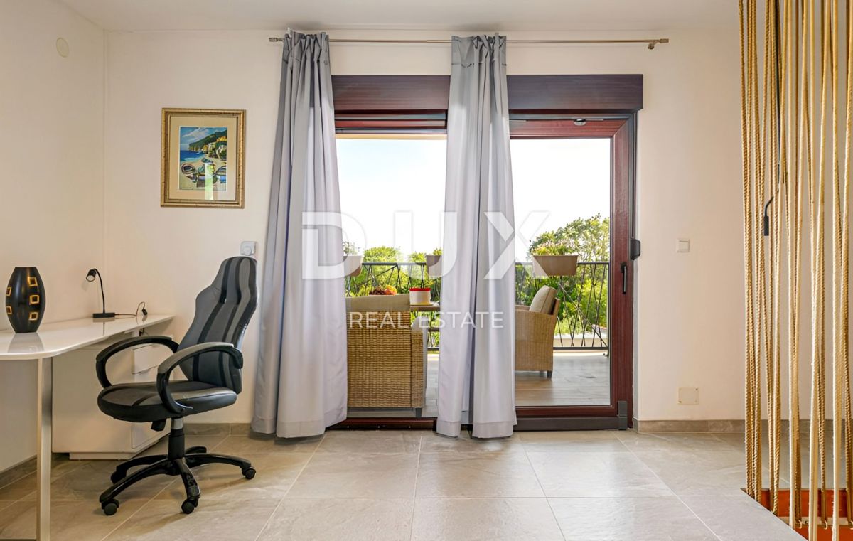ISTRIA, POLA - Casa con piscina e ampio giardino