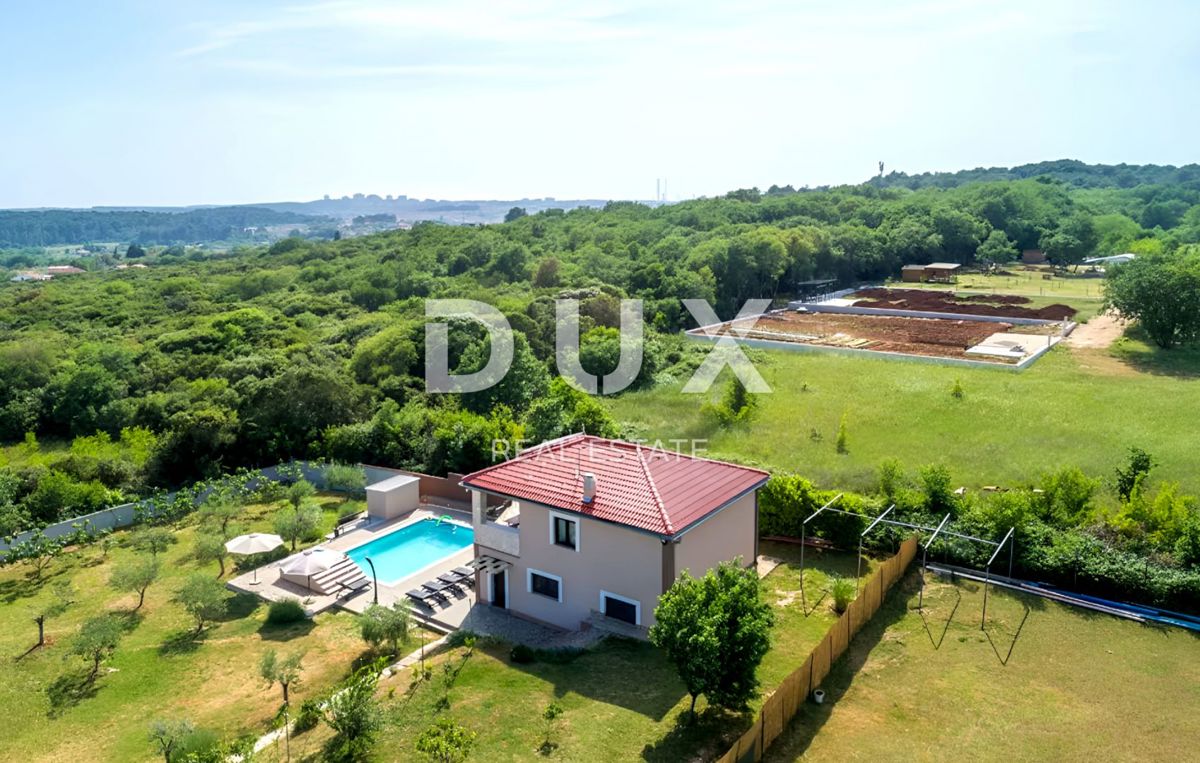 ISTRIA, POLA - Casa con piscina e ampio giardino