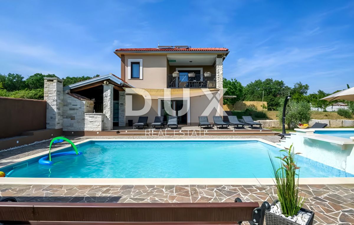 ISTRIA, POLA - Casa con piscina e ampio giardino