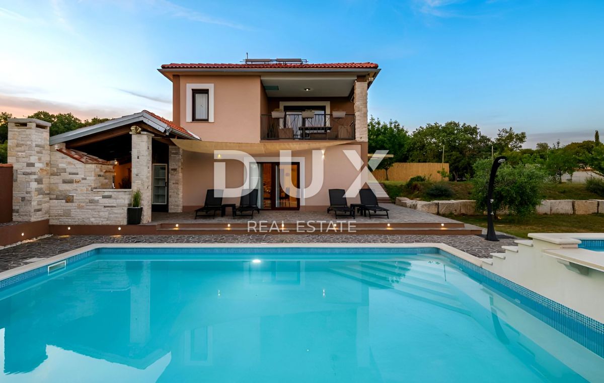 ISTRIA, POLA - Casa con piscina e ampio giardino