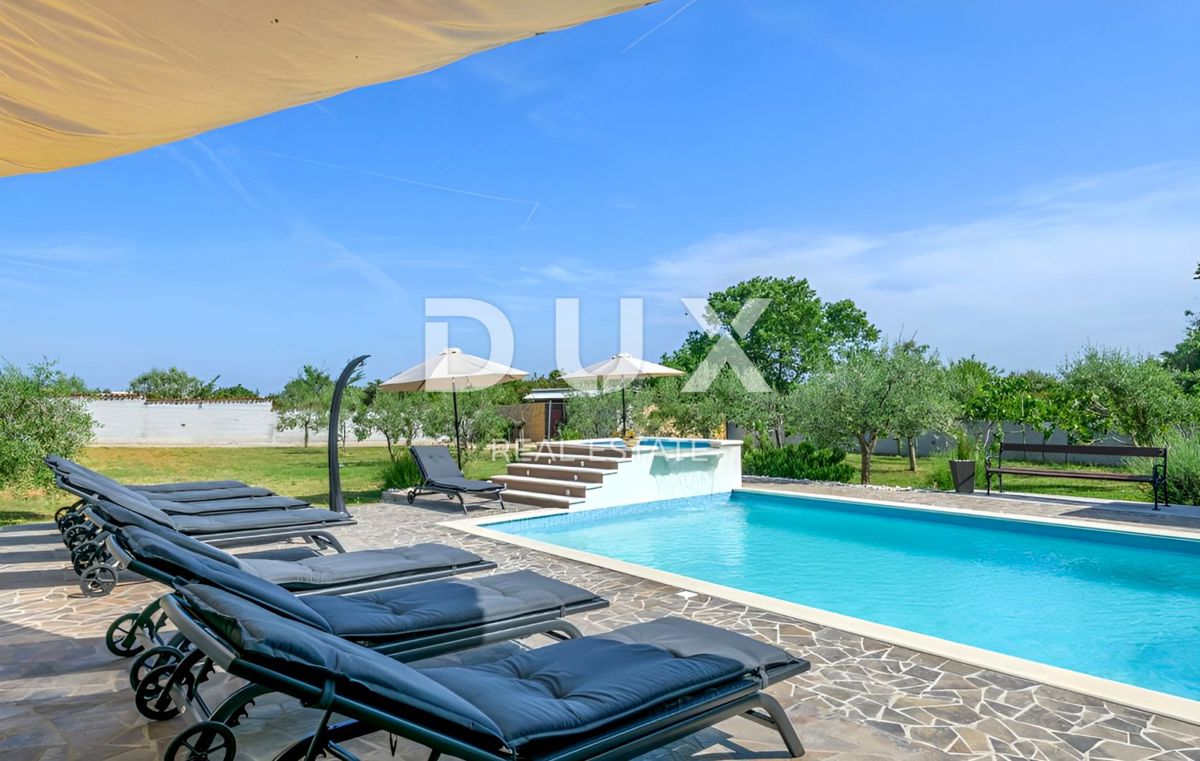 ISTRIA, POLA - Casa con piscina e ampio giardino
