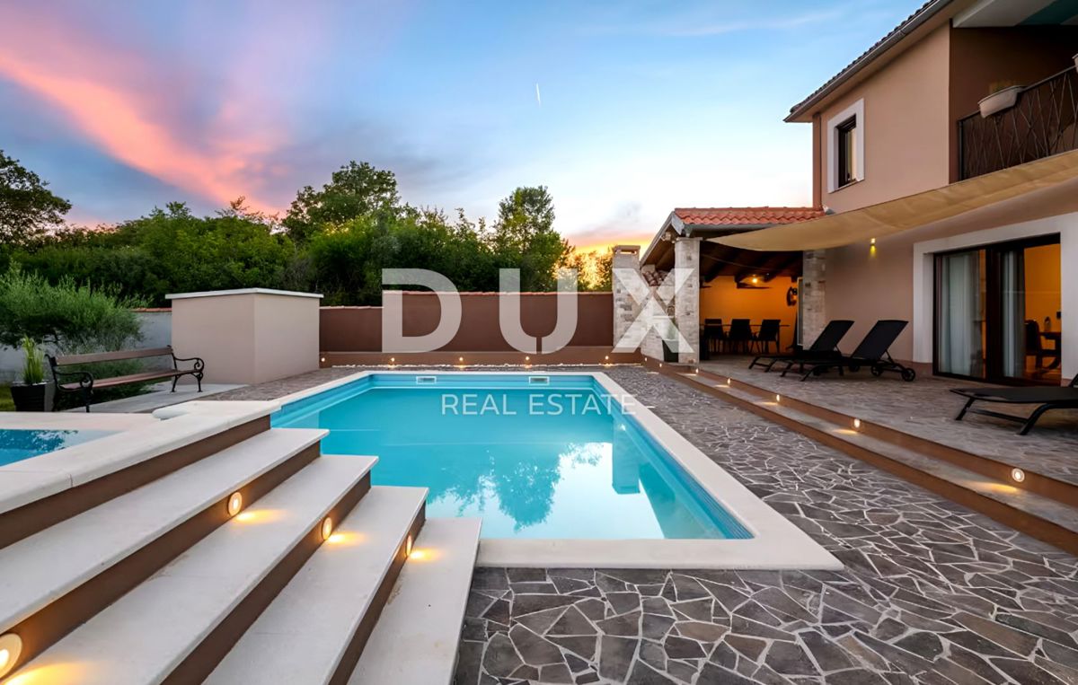 ISTRIA, POLA - Casa con piscina e ampio giardino