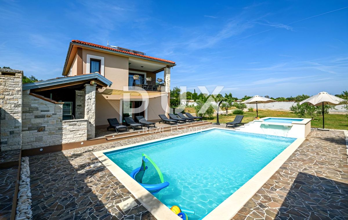 ISTRIA, POLA - Casa con piscina e ampio giardino