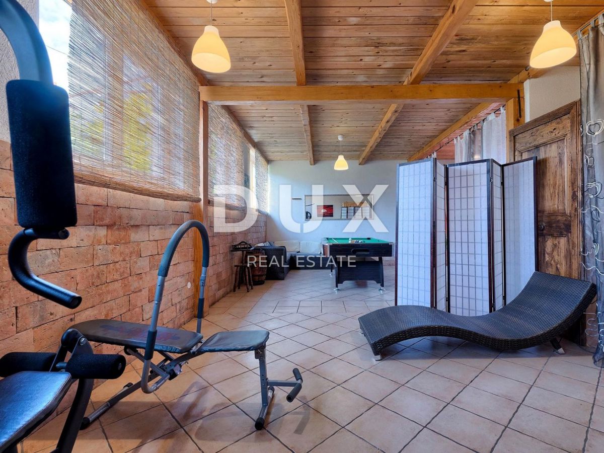 ISTRIA, BUIE - Spaziosa casa con piscina