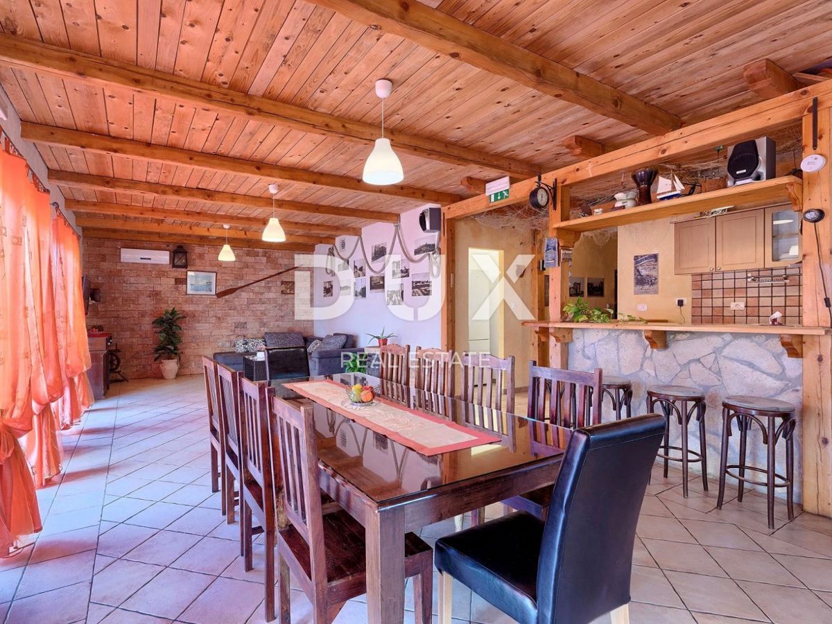 ISTRIA, BUIE - Spaziosa casa con piscina