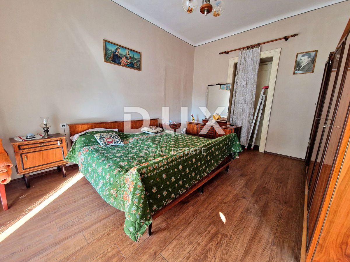 RIJEKA, BELVEDER - 3 camere da letto + soggiorno con balcone al 1° piano, superficie 100 m2