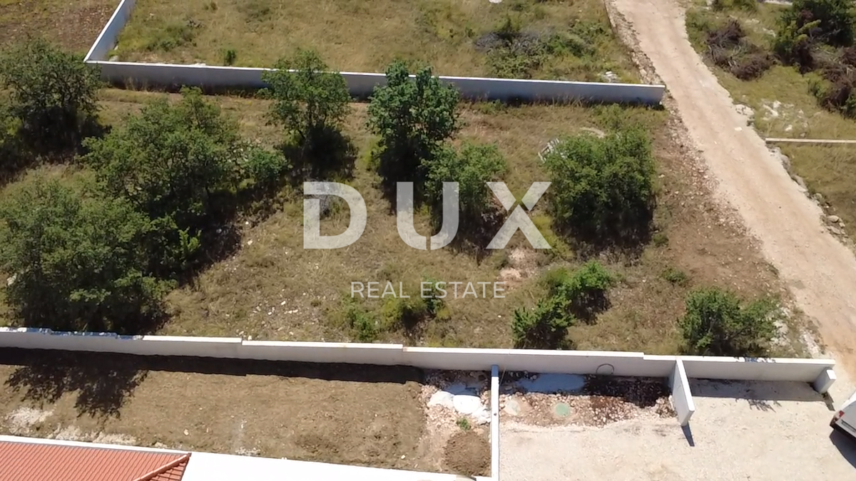 ZADAR, MURVICA - Terreno edificabile 800m²