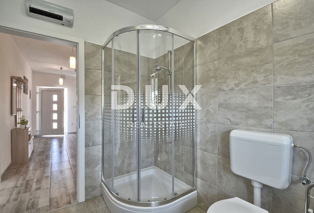 ISTRIA, LIŽNJAN - Appartamento duplex familiare con 4 camere da letto e soggiorno con giardino annesso e edificio aggiuntivo